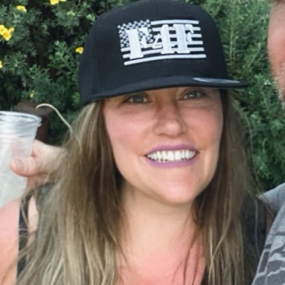 Meet your Posher, Sara - Picture 4 of 4